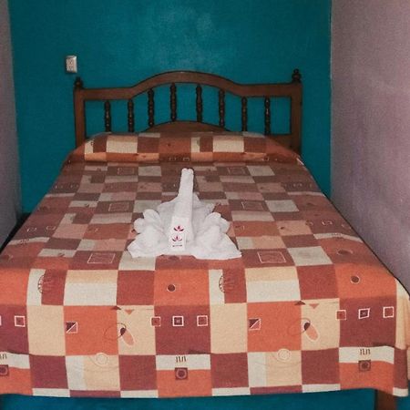 Hotel Lirice Colonial Комитан де Домингес Екстериор снимка