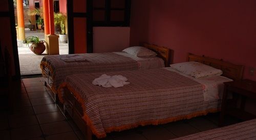 Hotel Lirice Colonial Комитан де Домингес Екстериор снимка