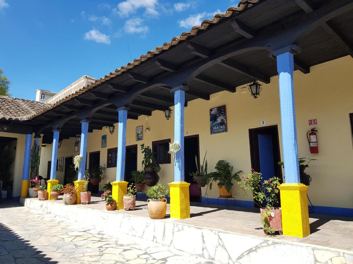 Hotel Lirice Colonial Комитан де Домингес Екстериор снимка